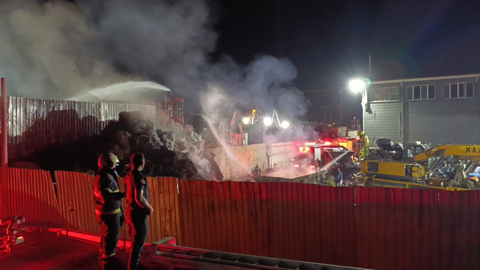 Bursa’da geri dönüşüm tesisinde yangın: 1 yaralı