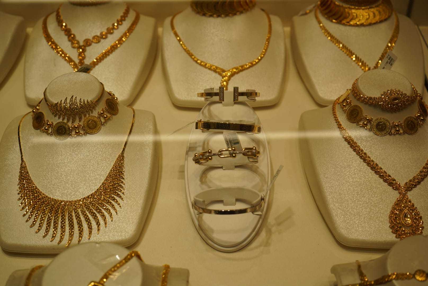 Altın fiyatları güne yükselişle başladı