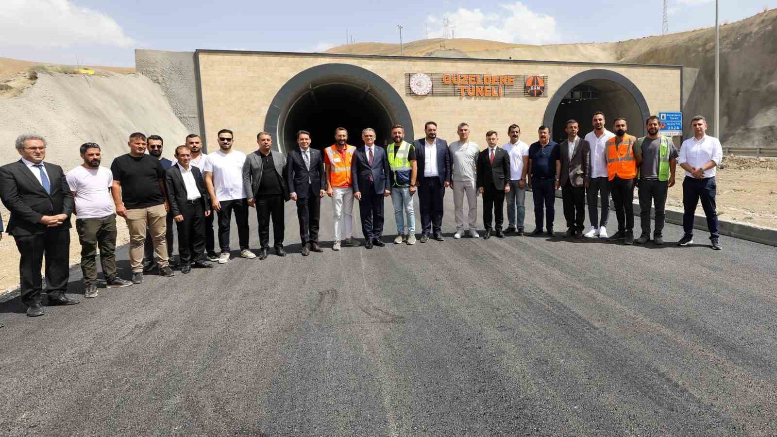 32 Virajlar Tarih Oluyor: Güzeldere Tüneli’nin İkinci Tüpü Bitmek Üzere!