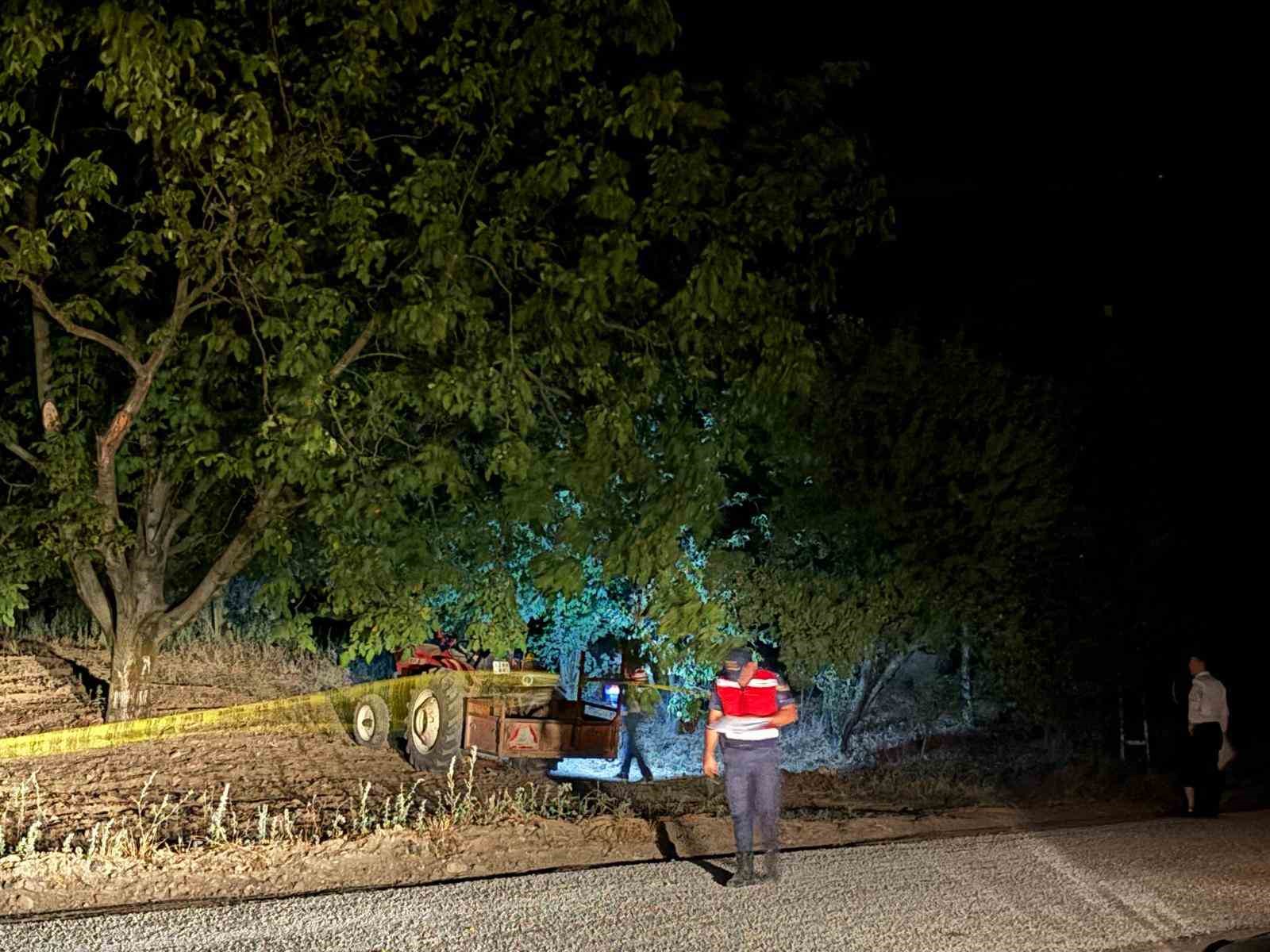 Husumetli olduğu akrabasını tüfekle vurarak öldürdü