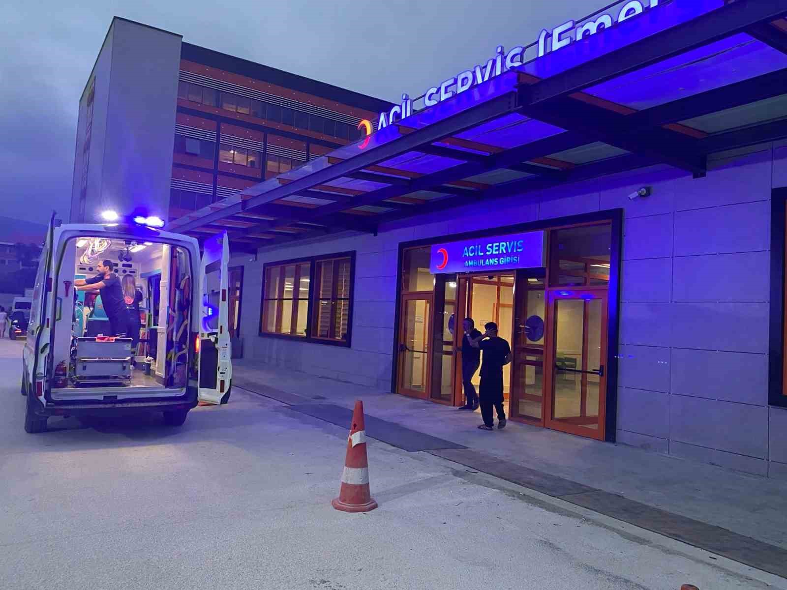 İnek Sağımı Sırasında Elektrik Çarptı: 3 Kişi Hastaneye Kaldırıldı