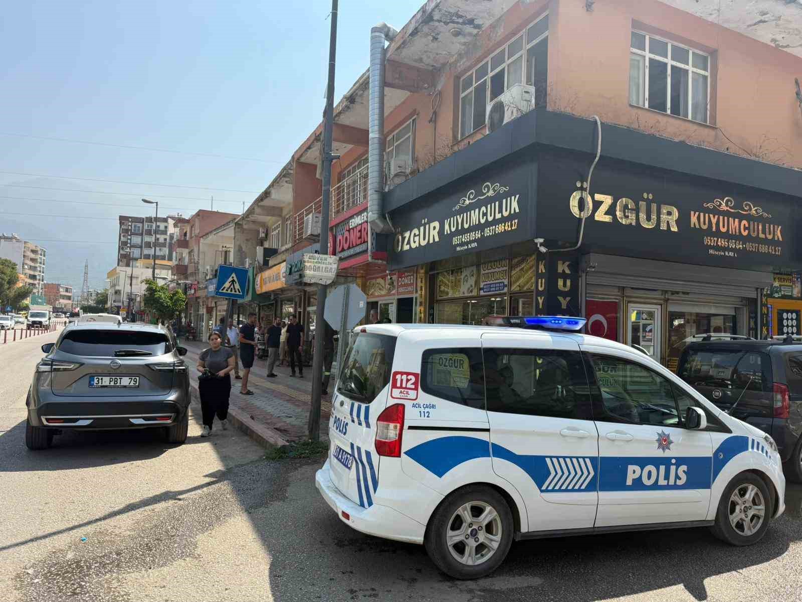 Kuyumcu esnafının dikkati soygunun önüne geçti