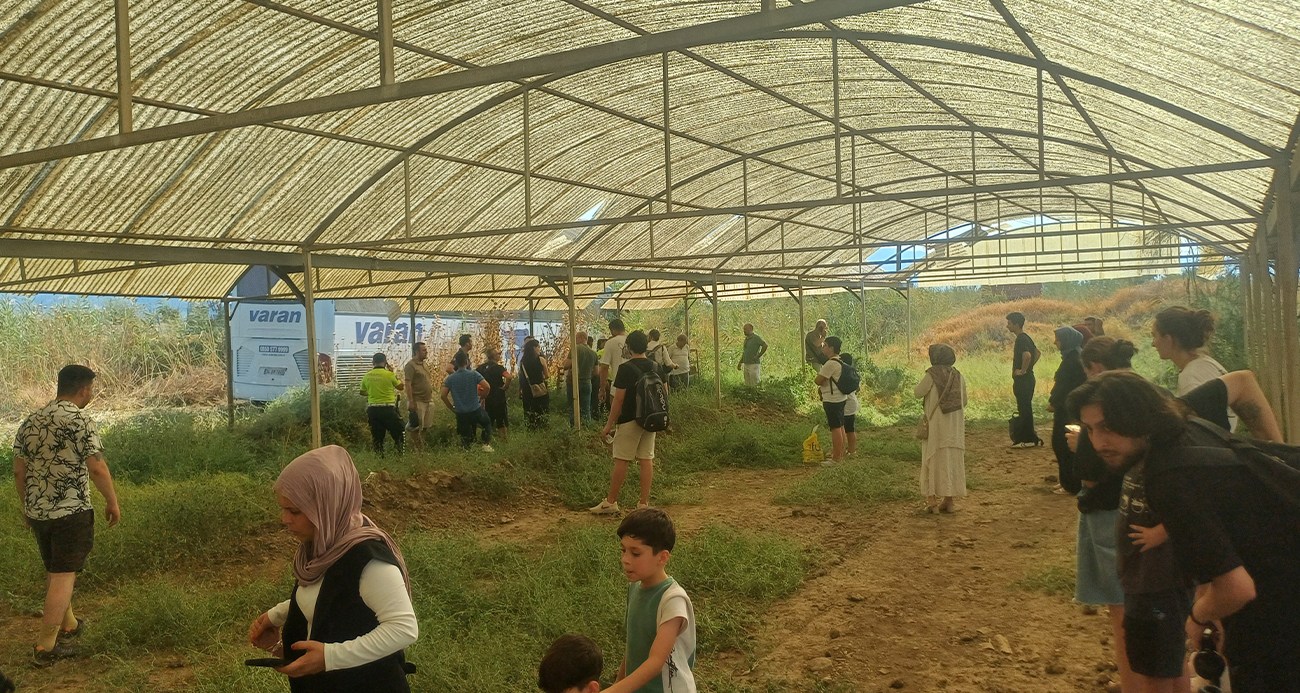 Manisa’da otobüs yoldan çıktı, 35 yolcu ölümden döndü