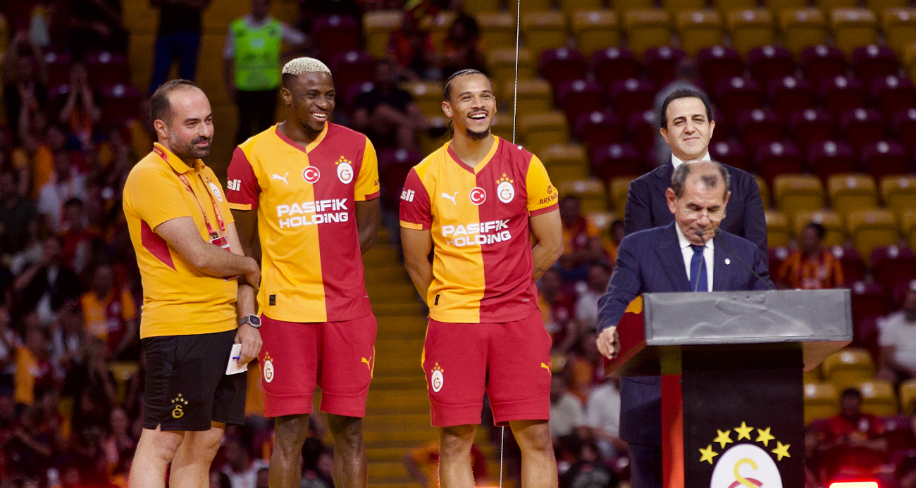 Victor Osimhen ve Leroy Sane için stadyumda imza töreni düzenlendi