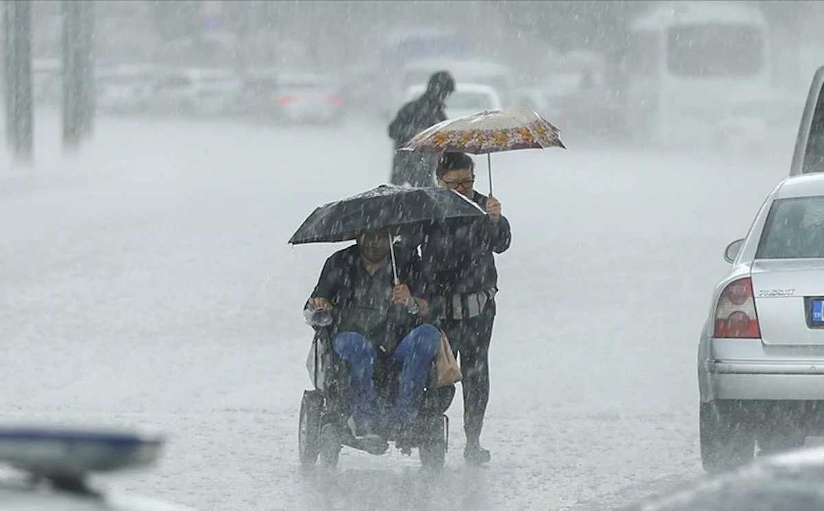 Van ve çevresi için sağanak yağış ve kuvvetli rüzgar uyarısı!