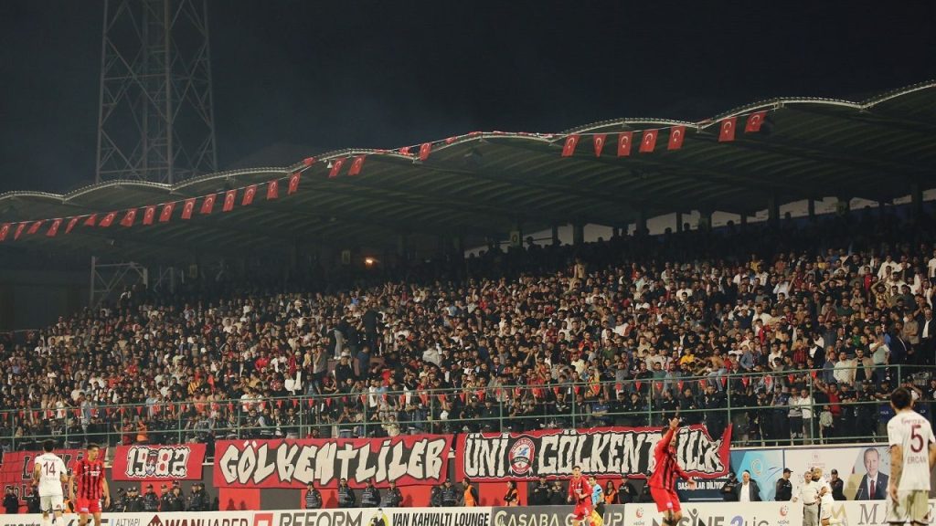 Vanspor–Esenler Erokspor Maçı Seyircisiz mi Oynanacak?