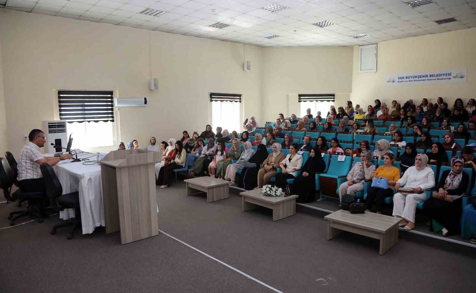 Van Büyükşehir’den Usta Öğreticilere ‘İş Ahlakı’ Semineri