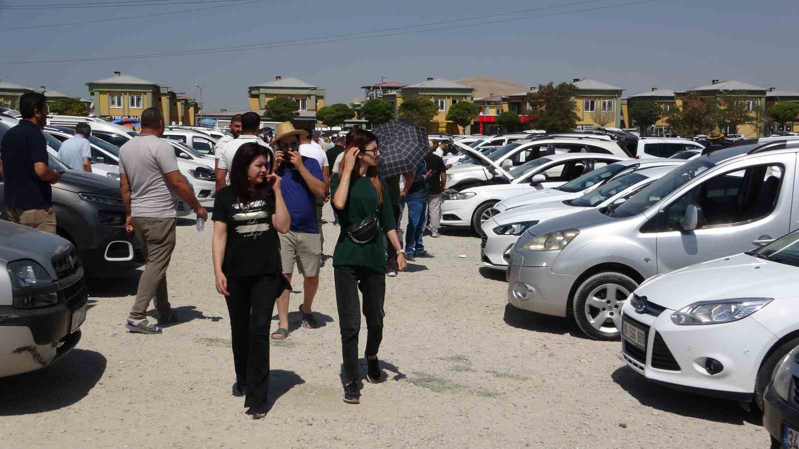 Van’da ikinci el otomobil piyasasında durgunluk devam ediyor