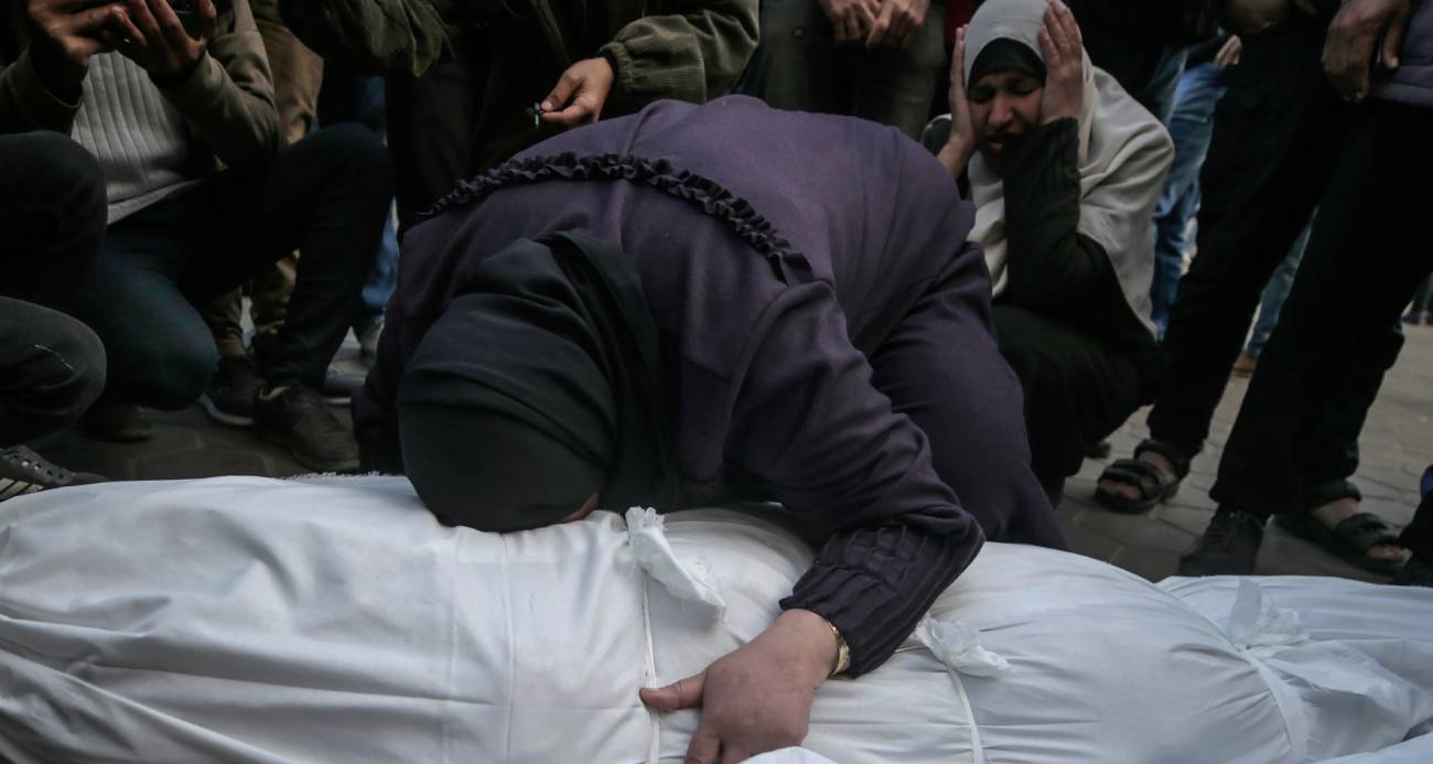 Gazze’de hayatını kaybedenlerin sayısı 61 bin 944’e ulaştı