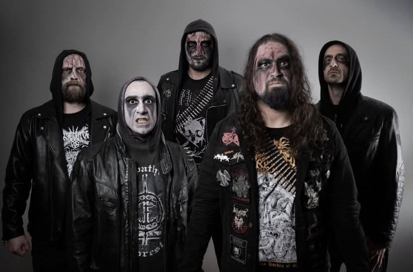 Dini değerleri hedef alan rock grubu tutuklandı