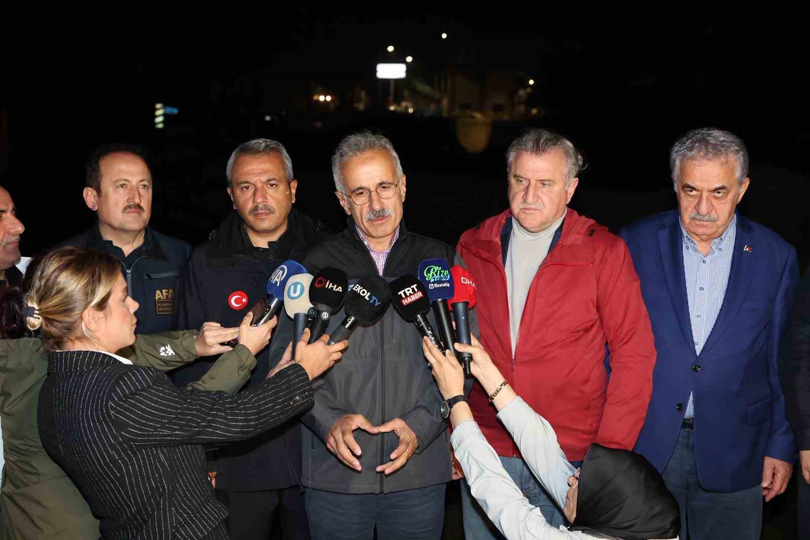Bakan Uraloğlu’dan Rize’de meydana gelen heyelan ile ilgili açıklama
