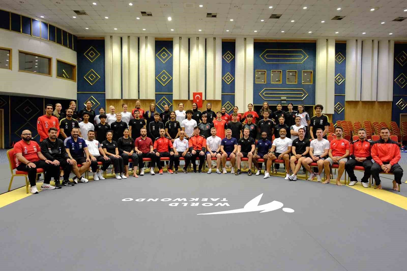 Dünya Şampiyonası Öncesi Üçlü Taekwondo Kampı Başladı