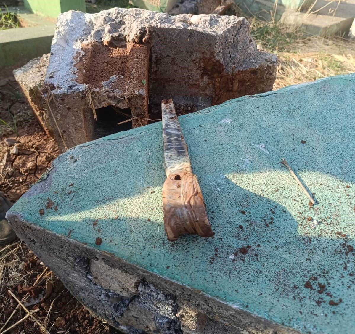 Mezarlıkları büyülerle doldurdular