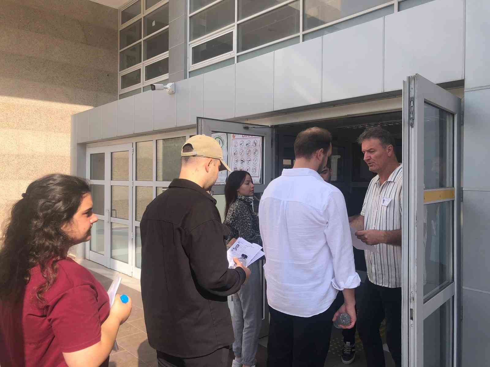 KPSS’ye son dakika yetiştiler