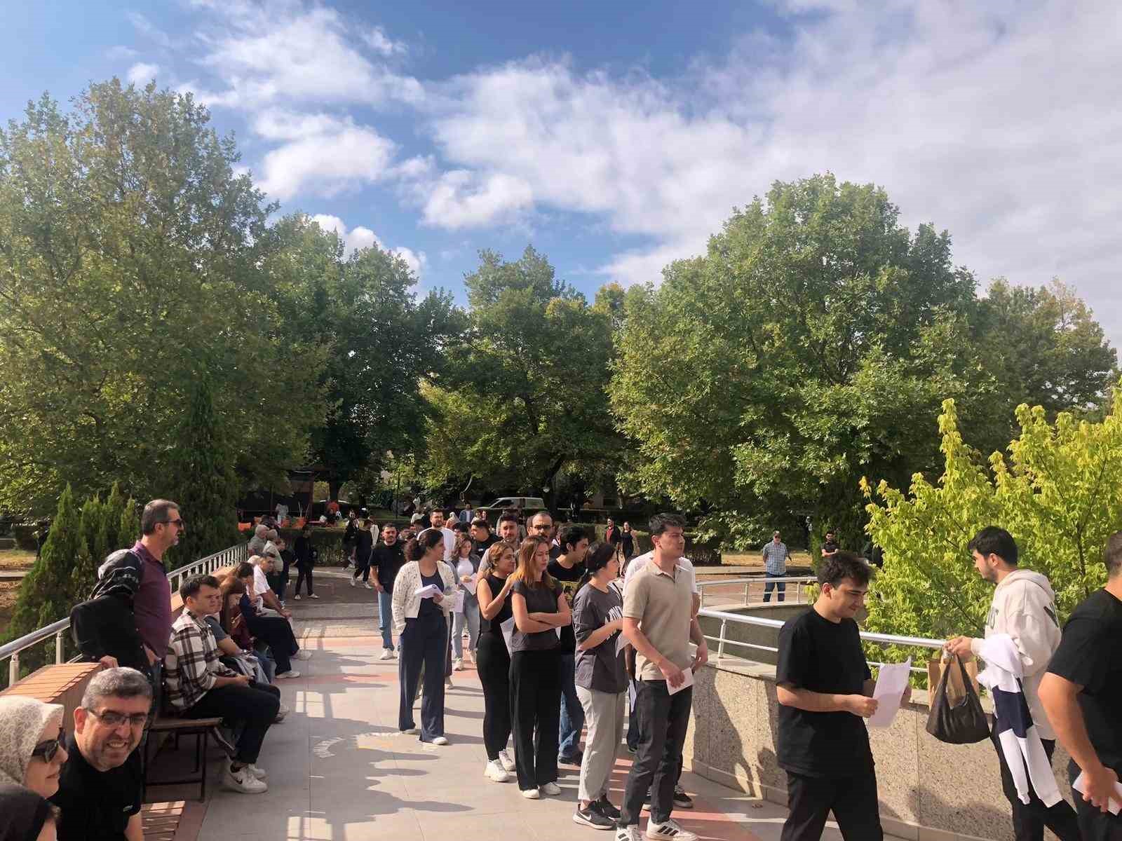 KPSS’ye son dakika yetiştiler