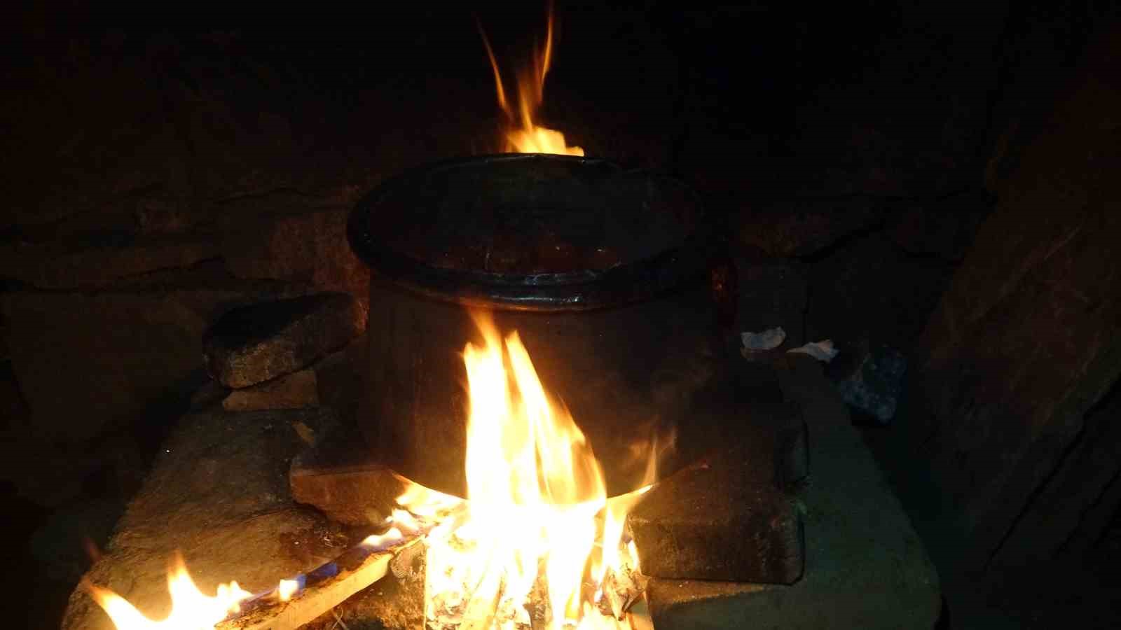 Bayburt’ta ev salçası hazırlıkları hız kazandı