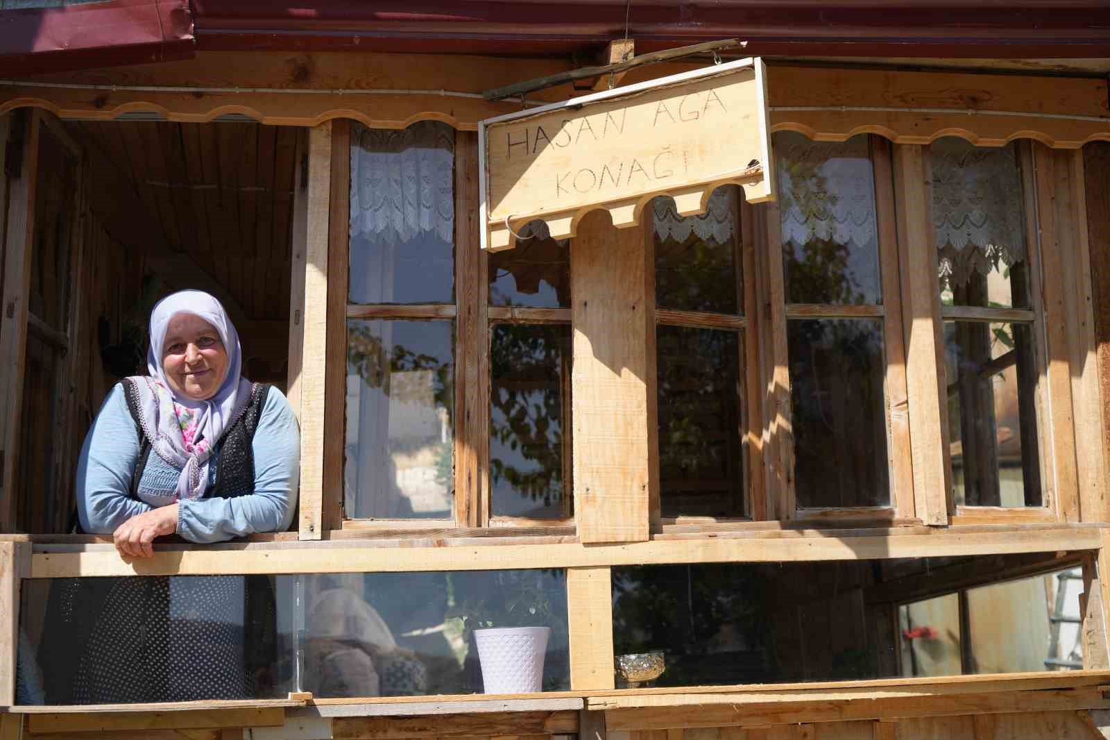 44 yıldır kiracısı olduğu eve gözü gibi bakıyor