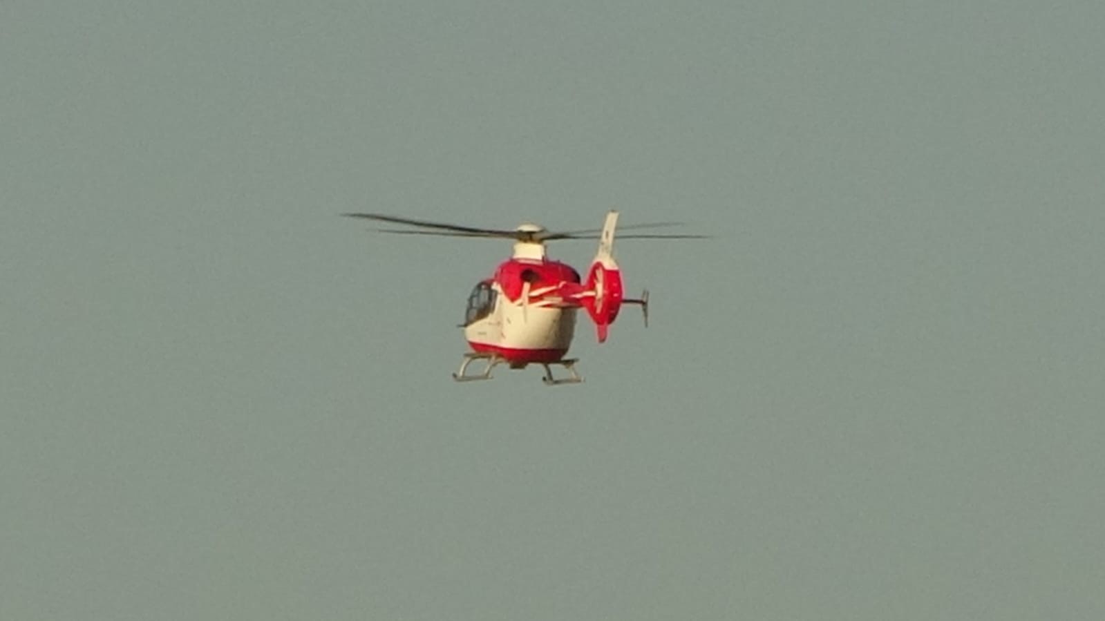 Bahçesaray’da yaralanan genç helikopter ambulansla Van’a sevk edildi