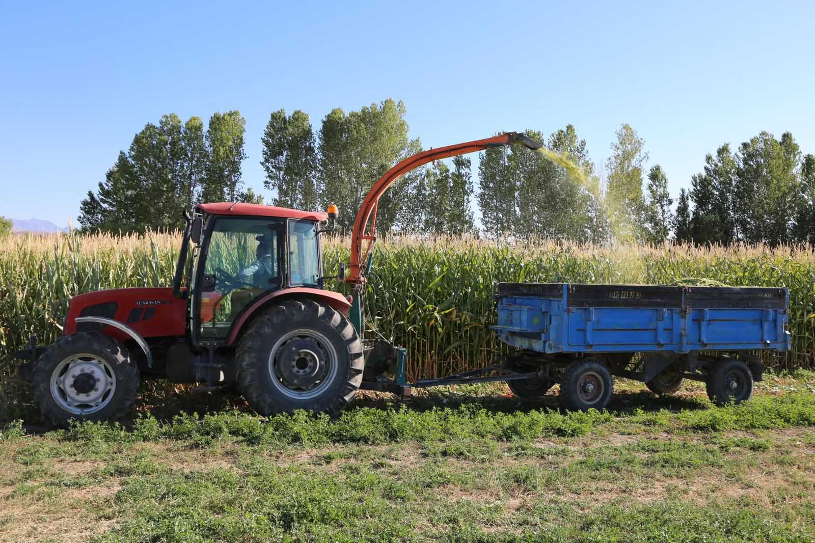 Vanlı çiftçiye makine desteği