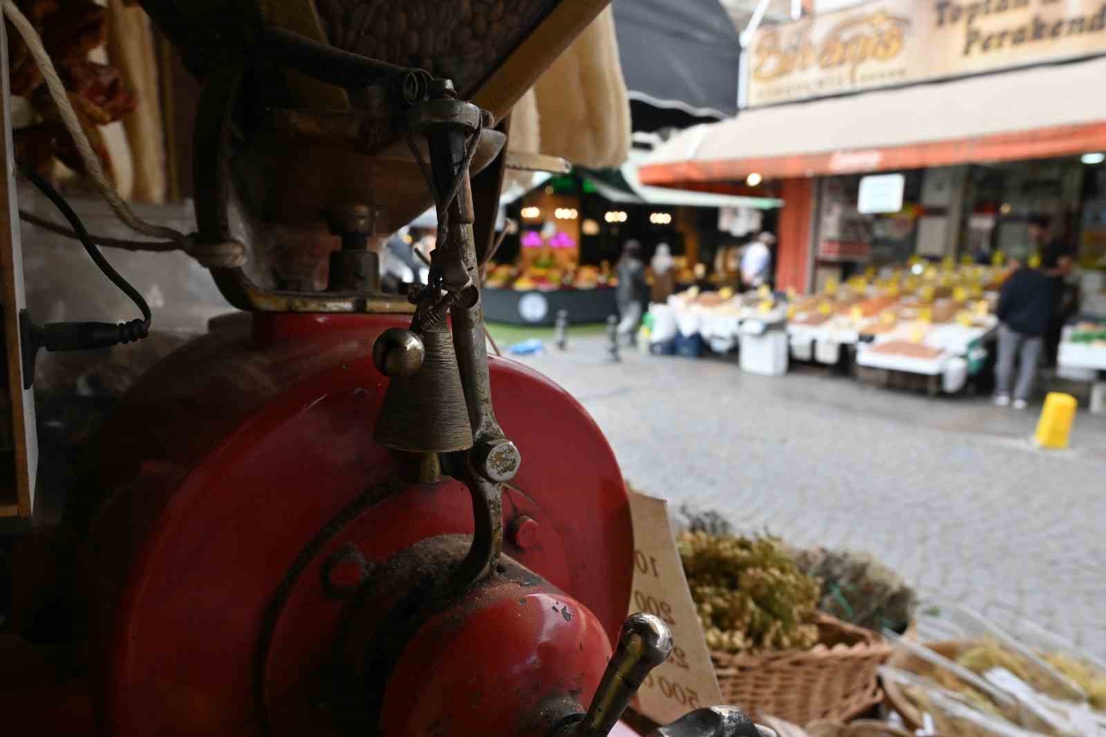 Kahvecilerin yarım asırlık ’Koyun çanı’ geleneği
