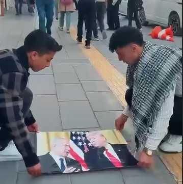 Van’da İsrail Protestosu: Sözde Bayraklar Çiğnendi, Katliamlar Kınandı