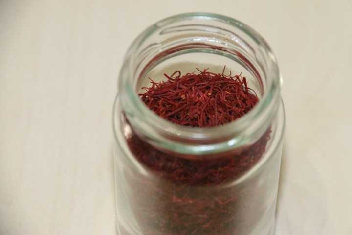 Kilosu 250 bin liradan satılan safranın mısır püskülünden sahtesini yaptılar