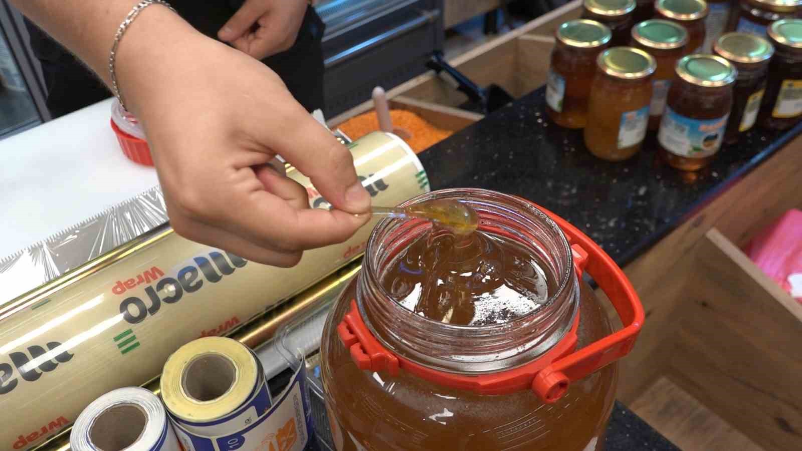 Bal üreticilerinden uyarı: “Bal güvene dayalı alınır ve tüketilir”