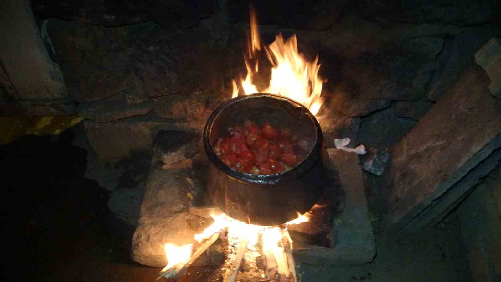 Bayburt’ta ev salçası