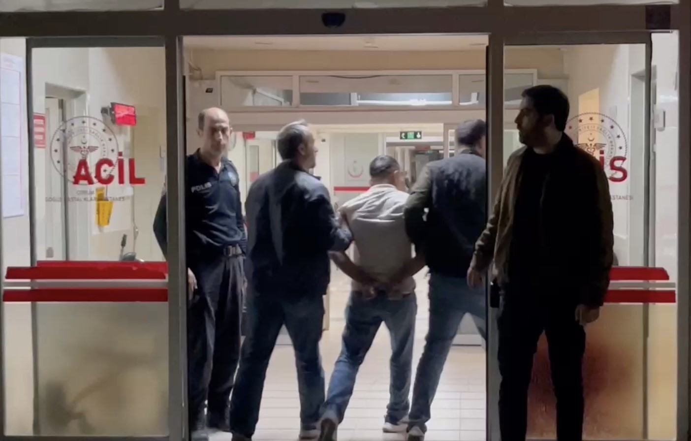 Çorum’da petshop dükkanına silahlı saldırı: 1 ölü