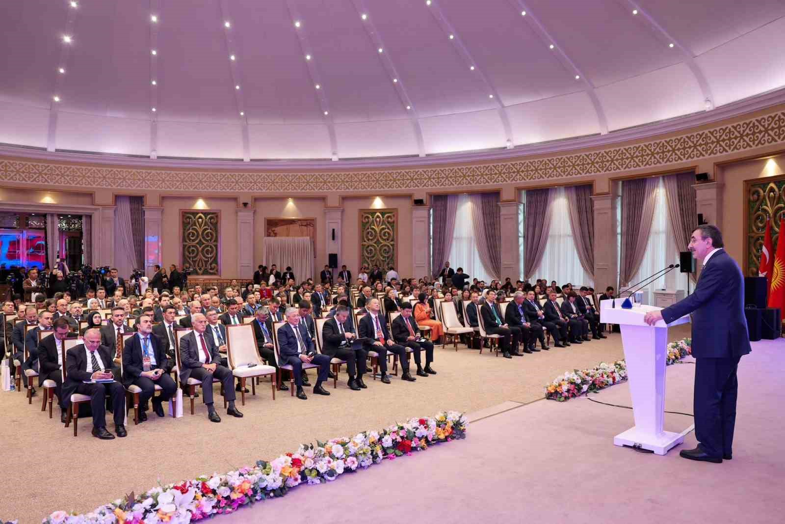 Cumhurbaşkanı Yardımcısı Yılmaz: 2025’te 274 Milyar Dolar İhracat Hedefliyoruz