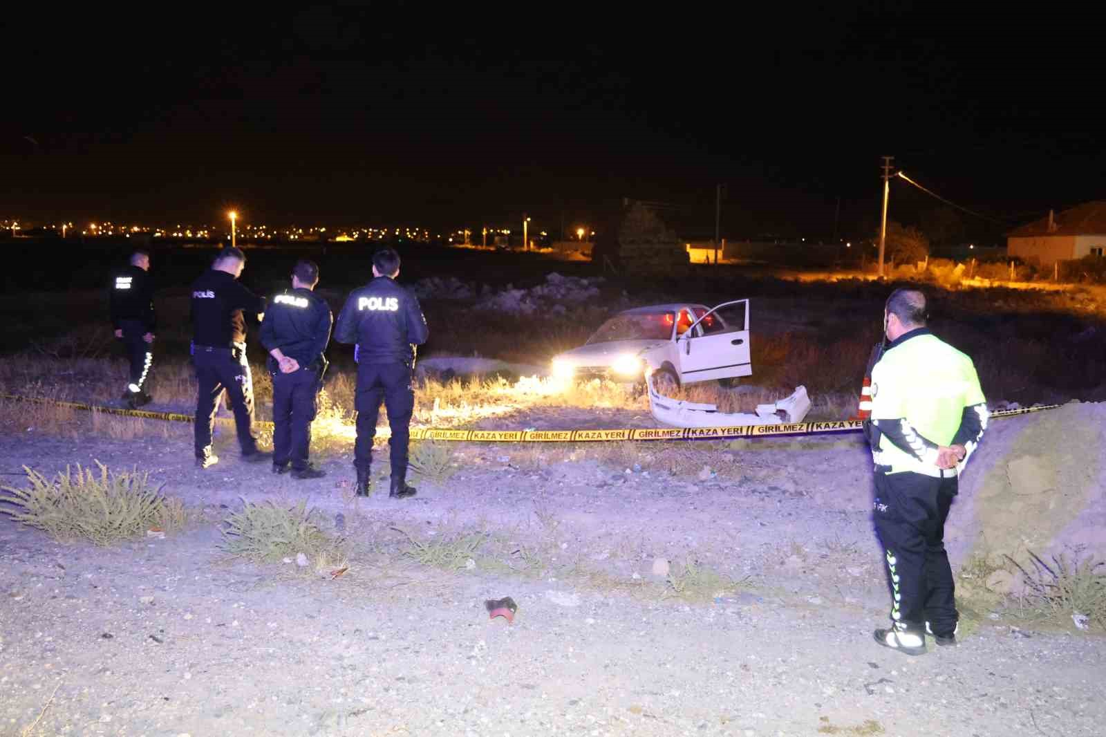 Ehliyetsiz ve alkollü sürücü kaza yaptı: 1 ölü, 1 yaralı