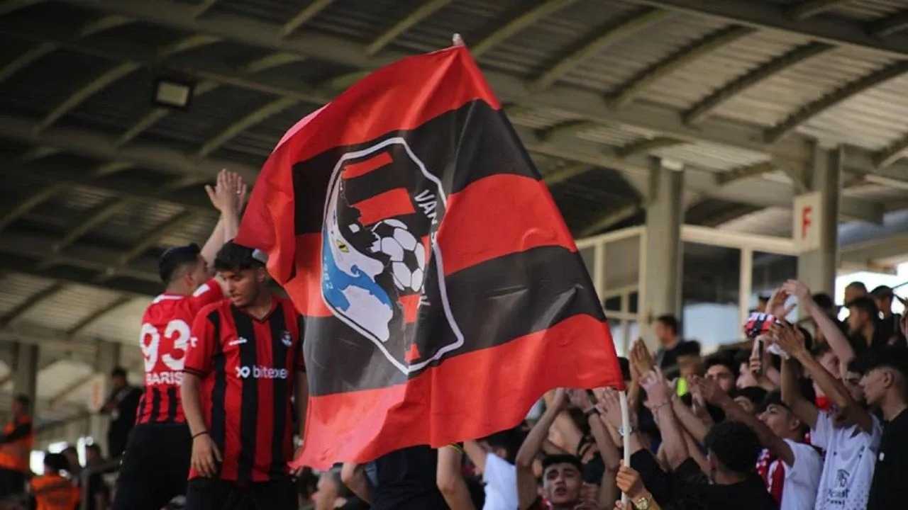 Vanspor taraftarlarına rakibinden büyük jest!