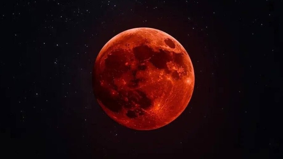 “Kanlı Ay” dünyanın farklı bölgelerinde görsel şölen yaşattı