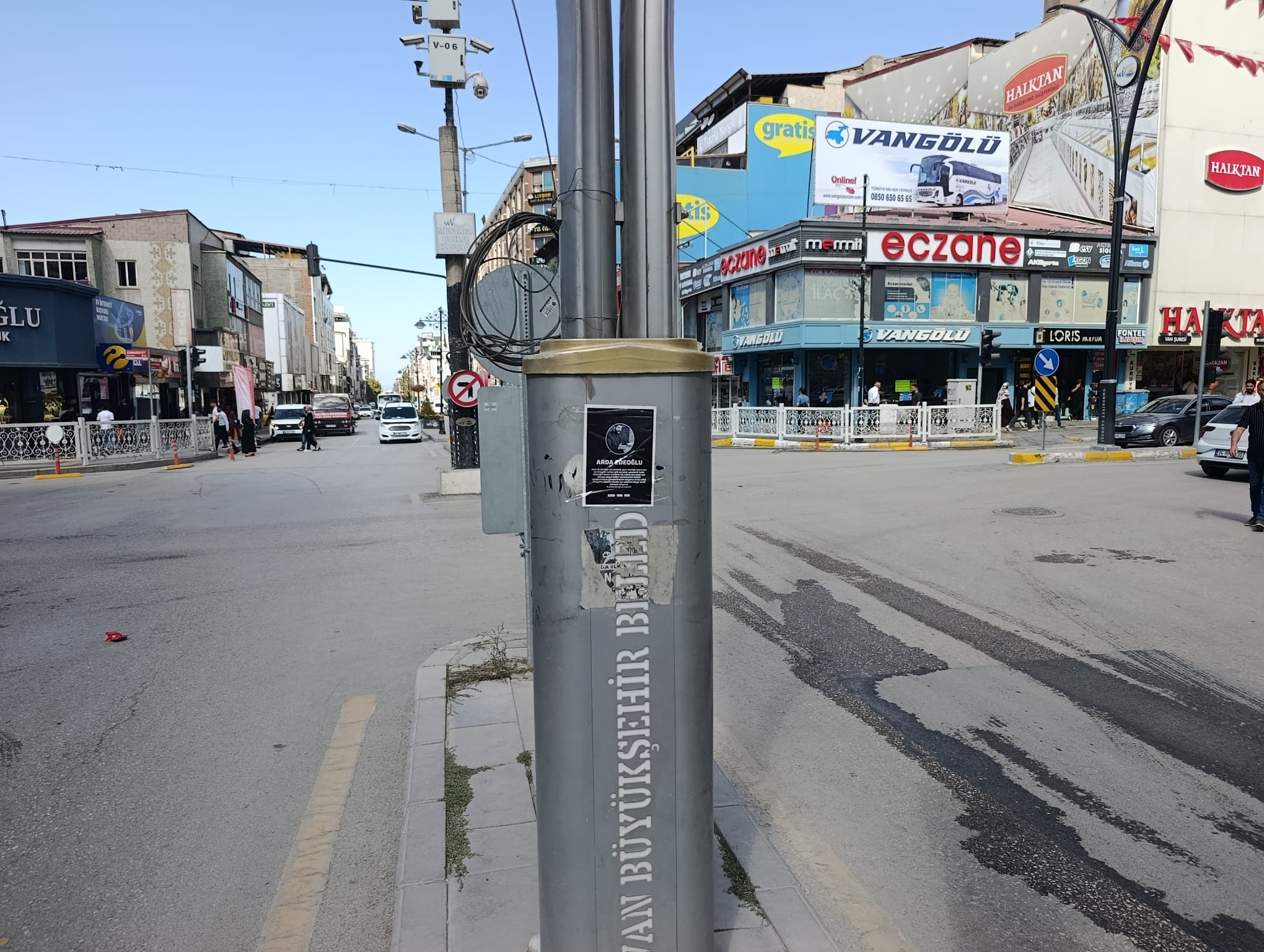 Van’da Cinayete Kurban Giden Genç İçin Pankartlı Çağrı