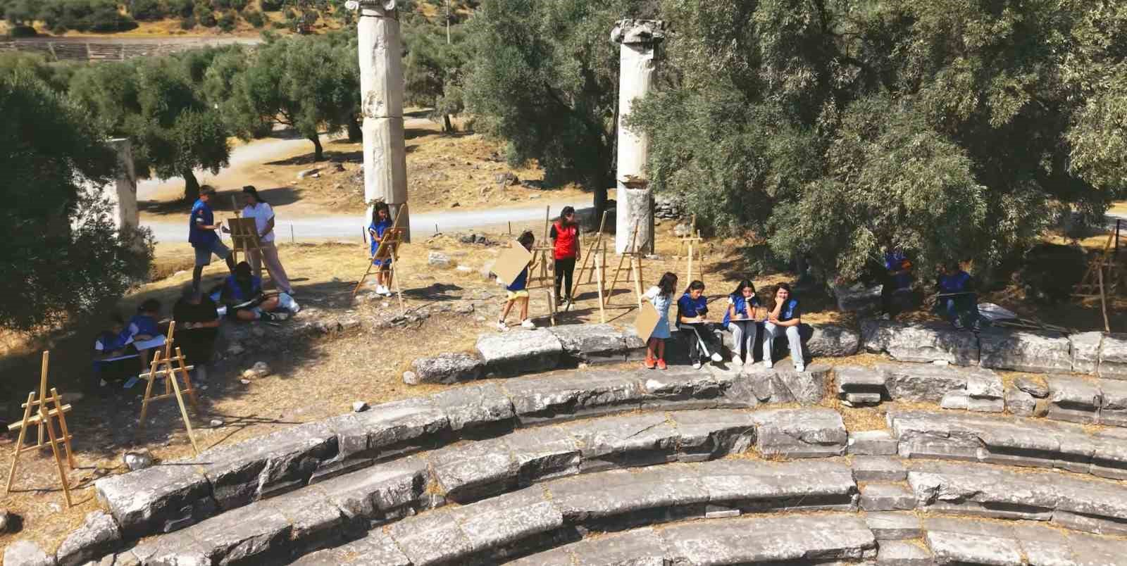 Tarihin izlerini tuvallerine taşıdılar
