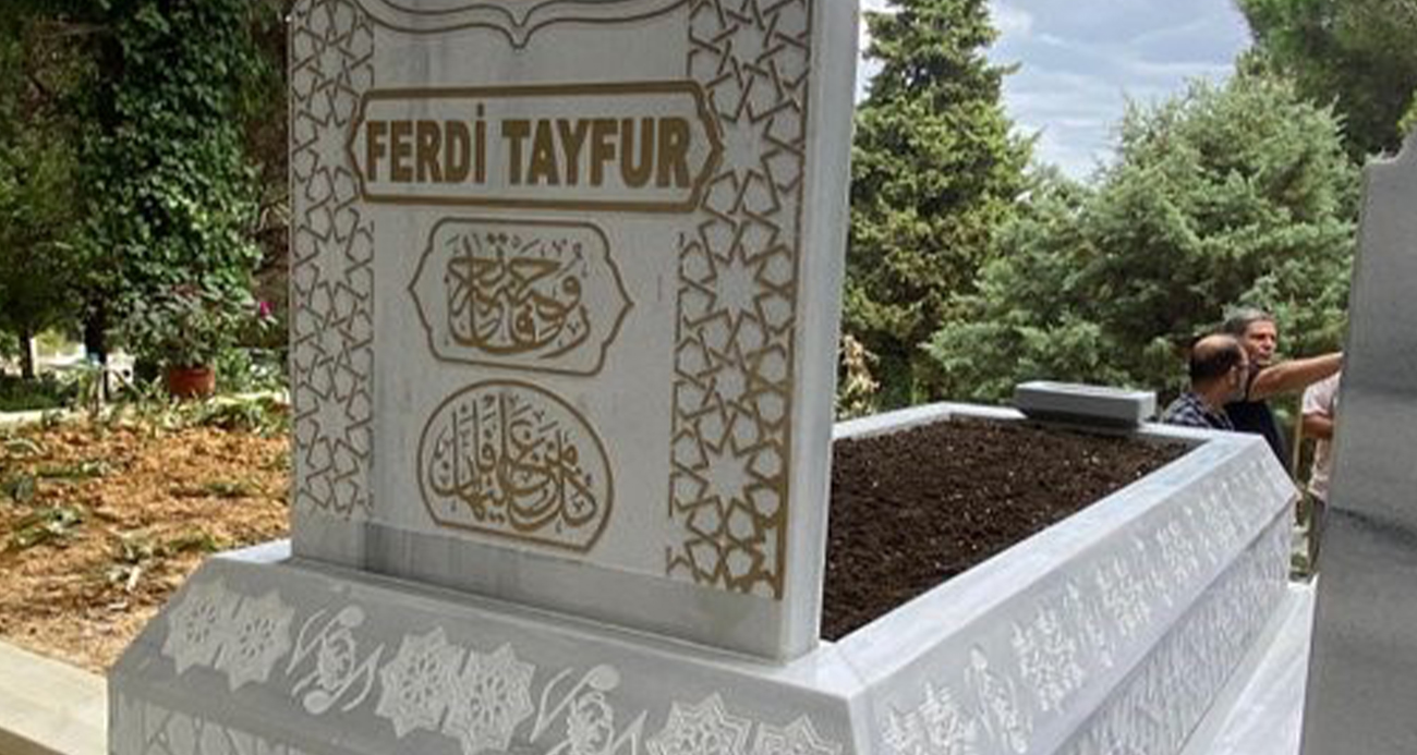 MHP Lideri Bahçeli, Ferdi Tayfur’un kabrini yaptırdı