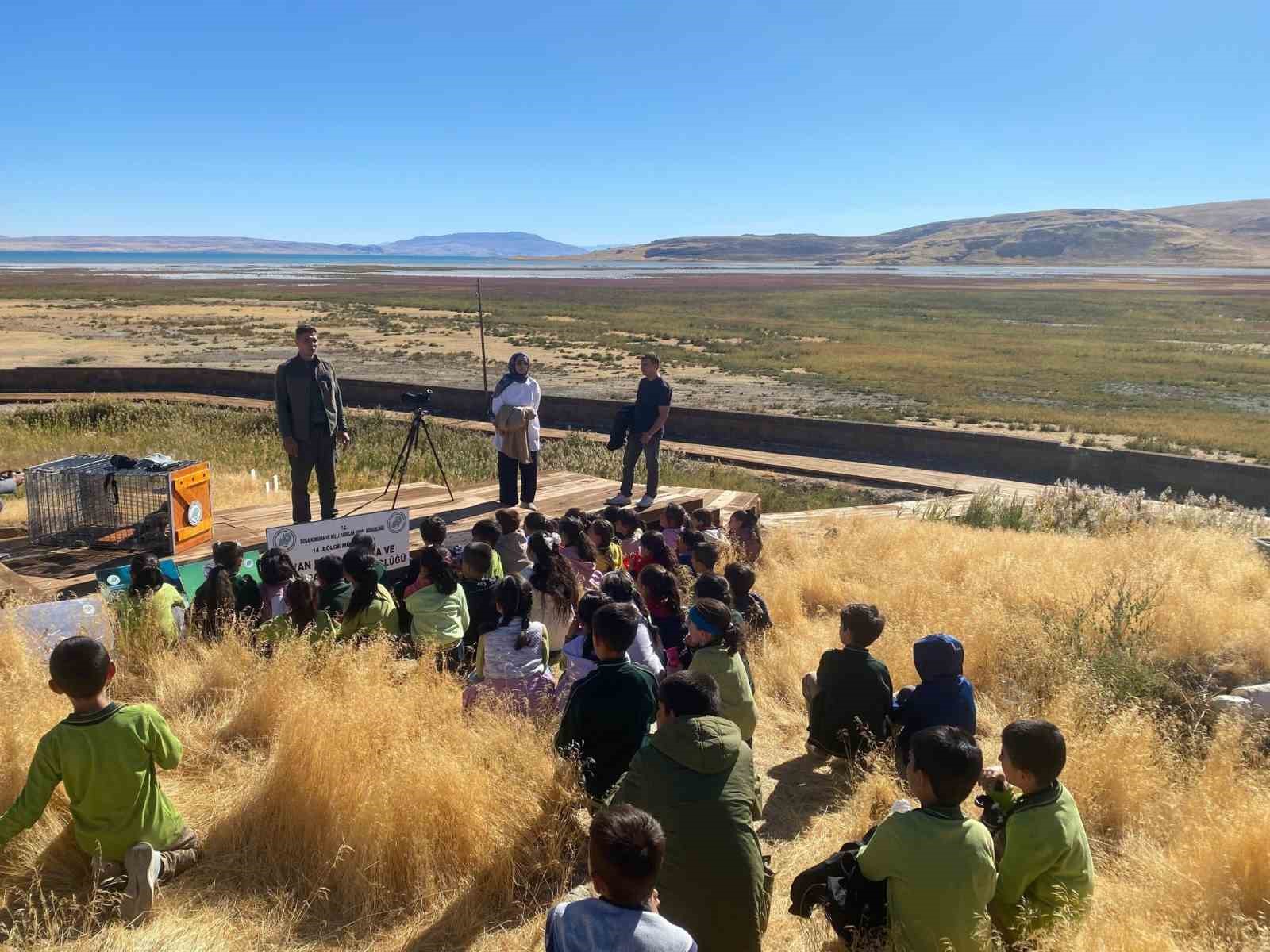 Van’da Öğrencilere Tabiat Eğitimi