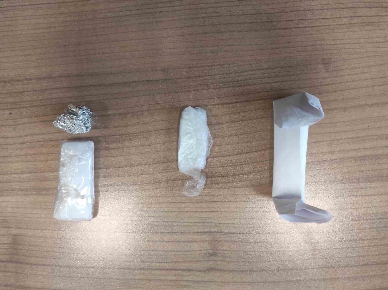 Van’da uyuşturucu satıcılarına operasyon