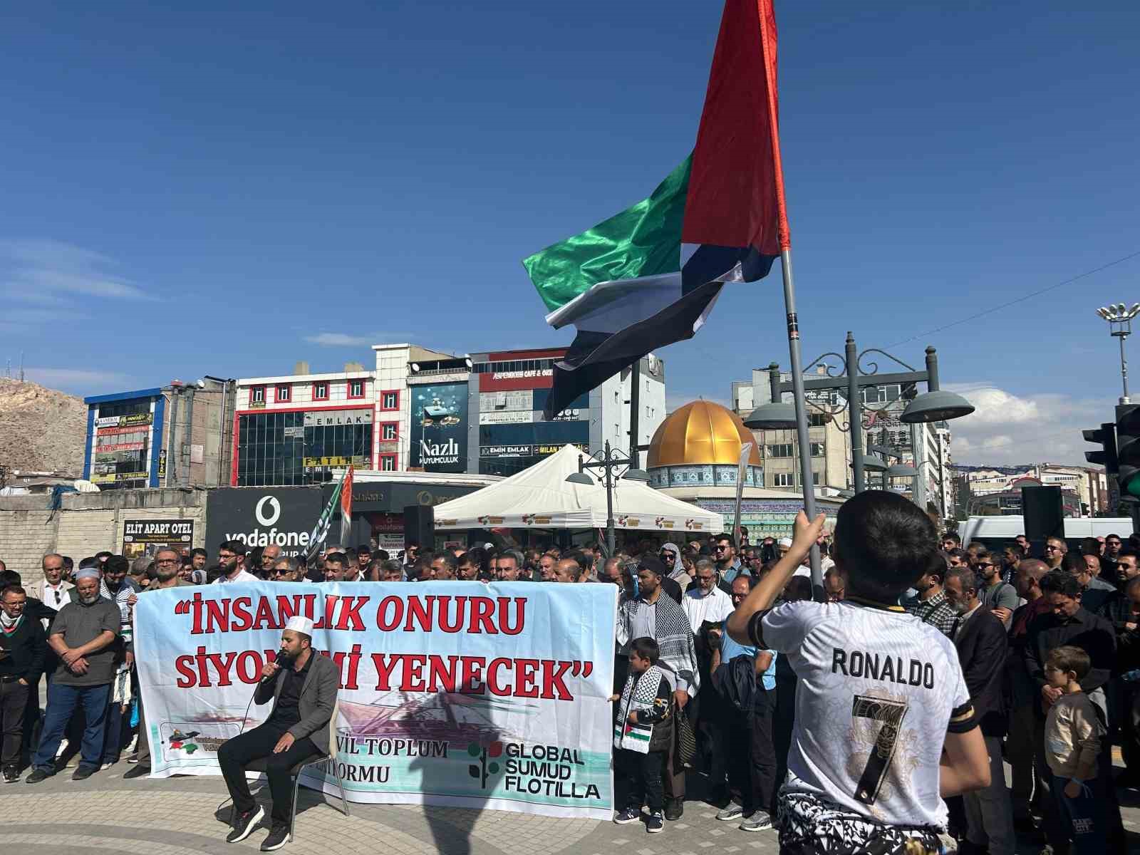 Van’dan Küresel Sumud Filosu’na destek