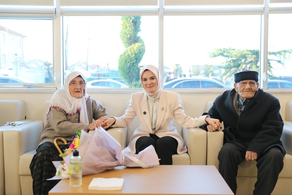 Yaşlı aylığı ve engelli aylıkları hesaplara yatırılmaya başlandı