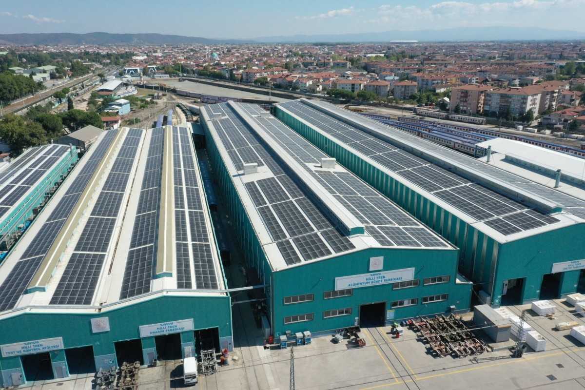 Milli Hızlı Tren Güneş Enerjisiyle Üretiliyor