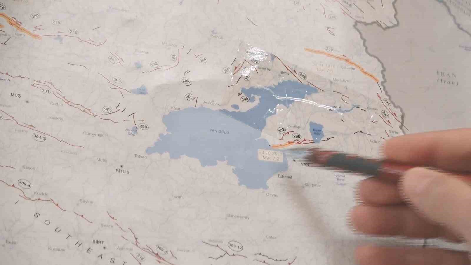 Deprem uzmanı: 