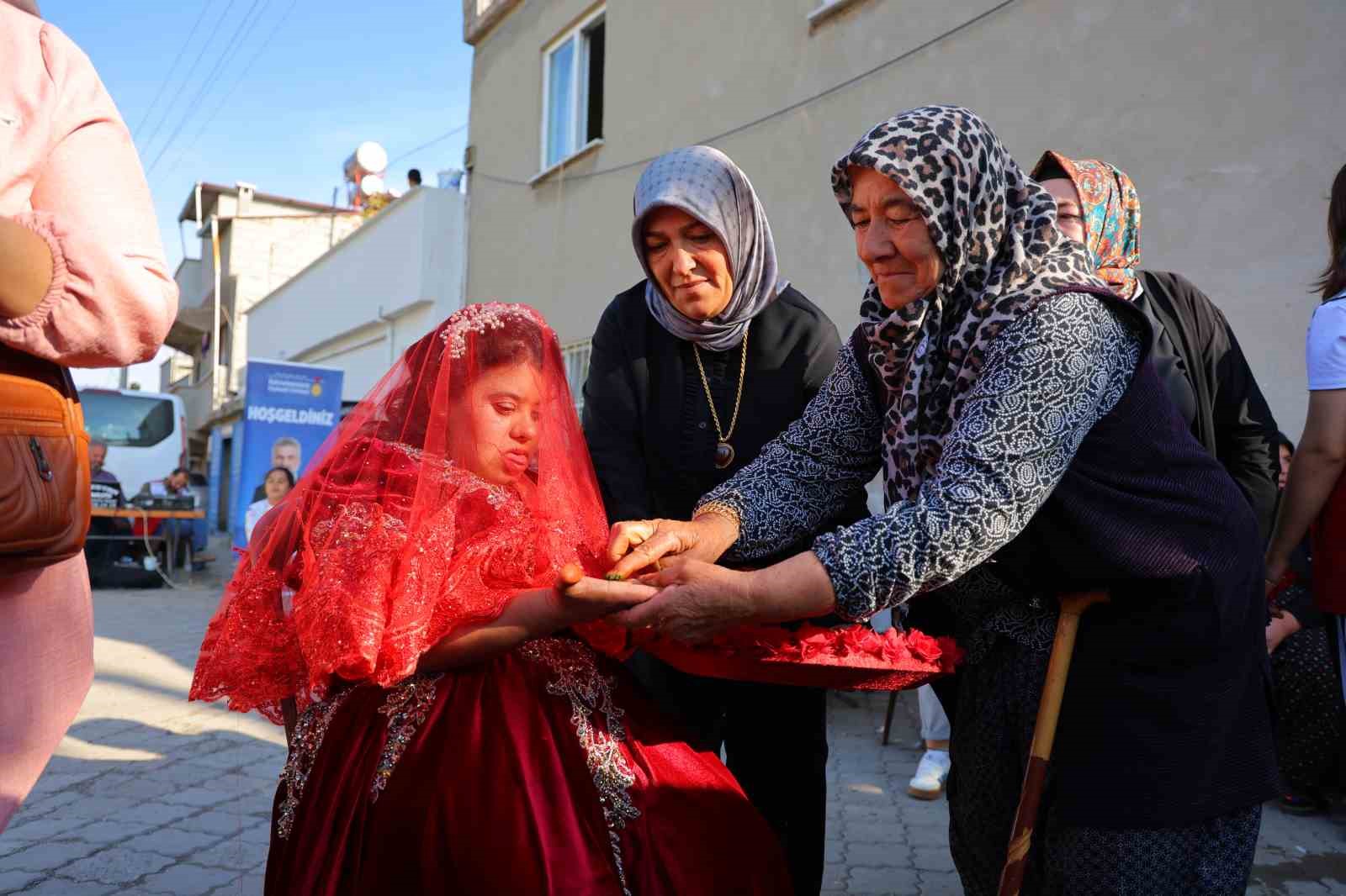 Down sendromlu Melek’in gelinlik hayali gerçek oldu