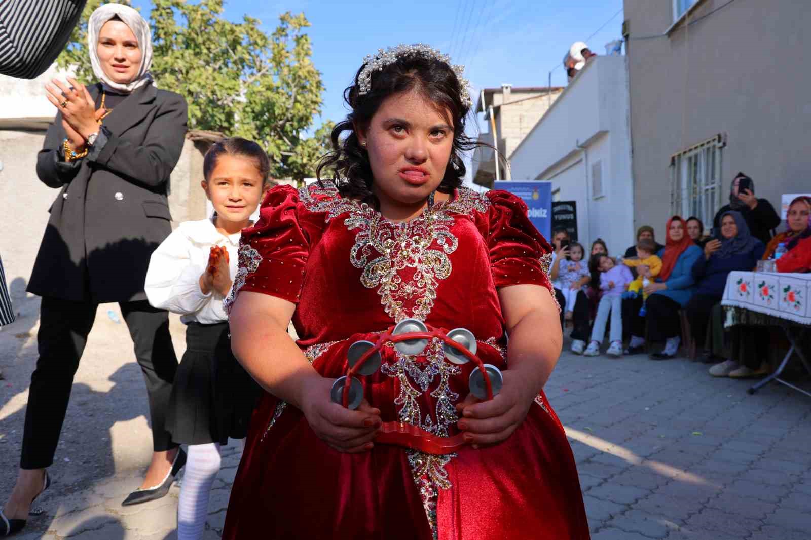 Down sendromlu Melek’in gelinlik hayali gerçek oldu