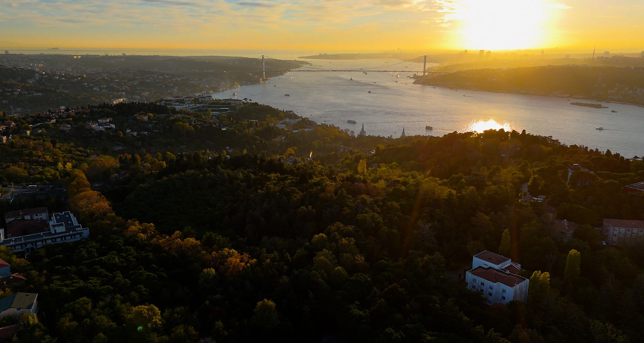 “İstanbul Boğazı’nda kartpostallık gün batımı manzaraları”