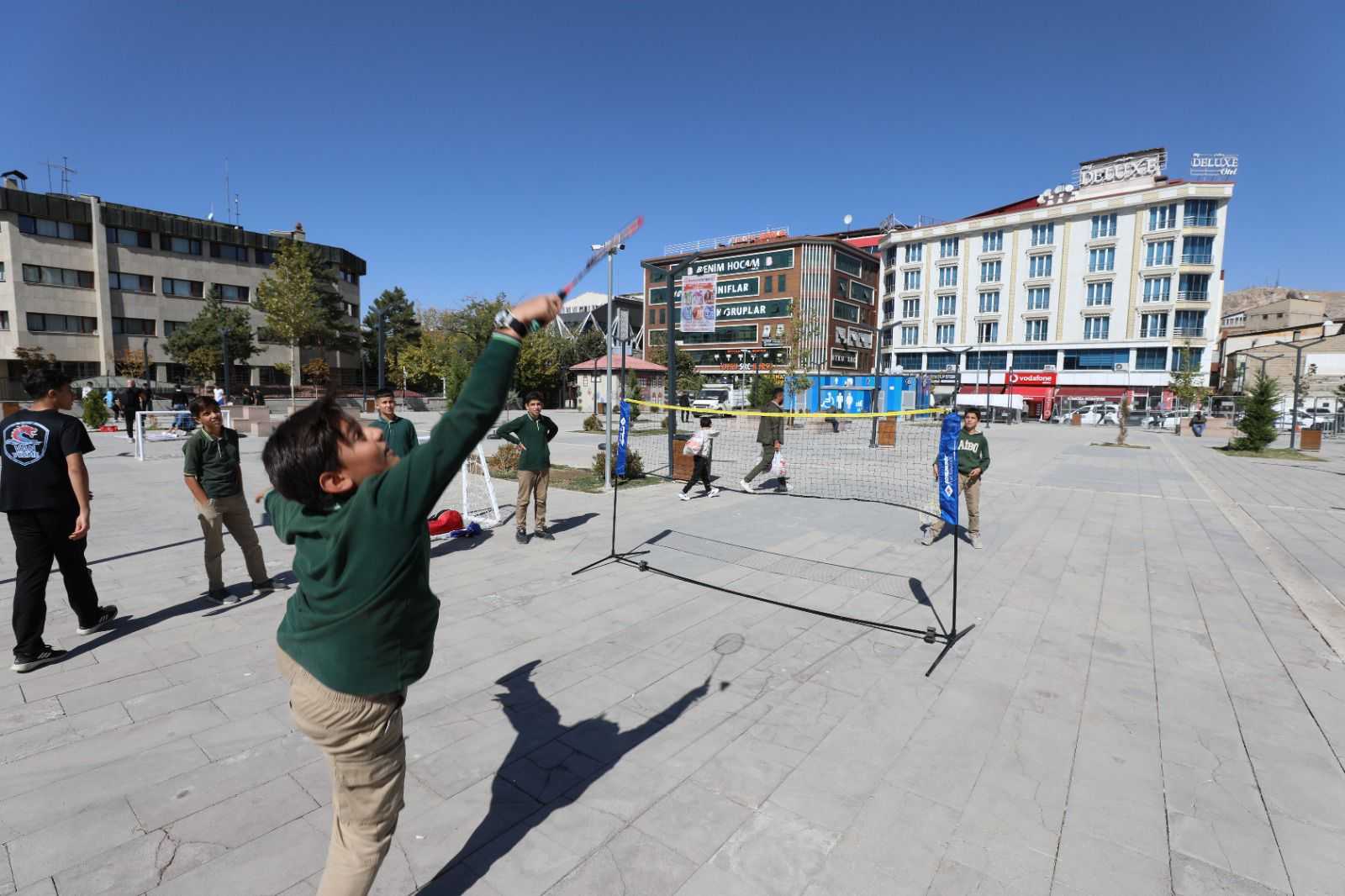 Van’da Amatör Spor Haftası Coşkuyla Başladı