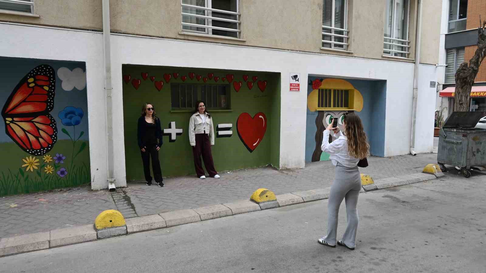 Duvar yazılarına karşı yaratıcı çözüm