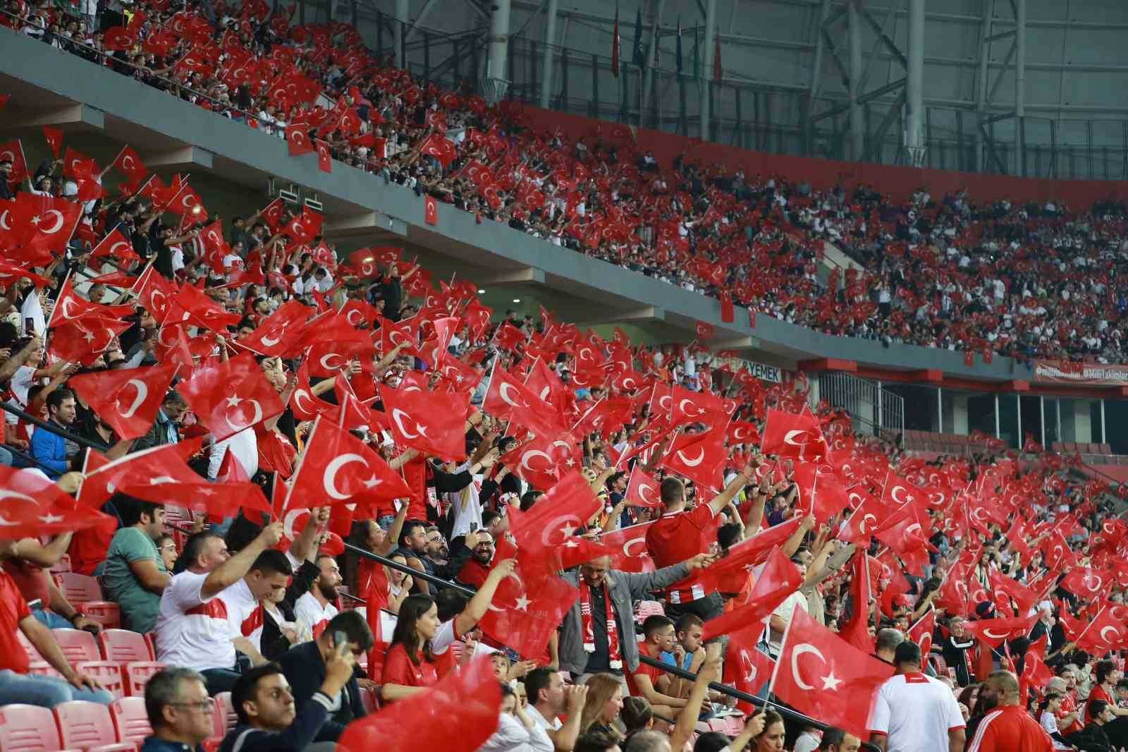 Türkiye – Gürcistan maçının tribün gelirleri Gazze’ye bağışlanacak