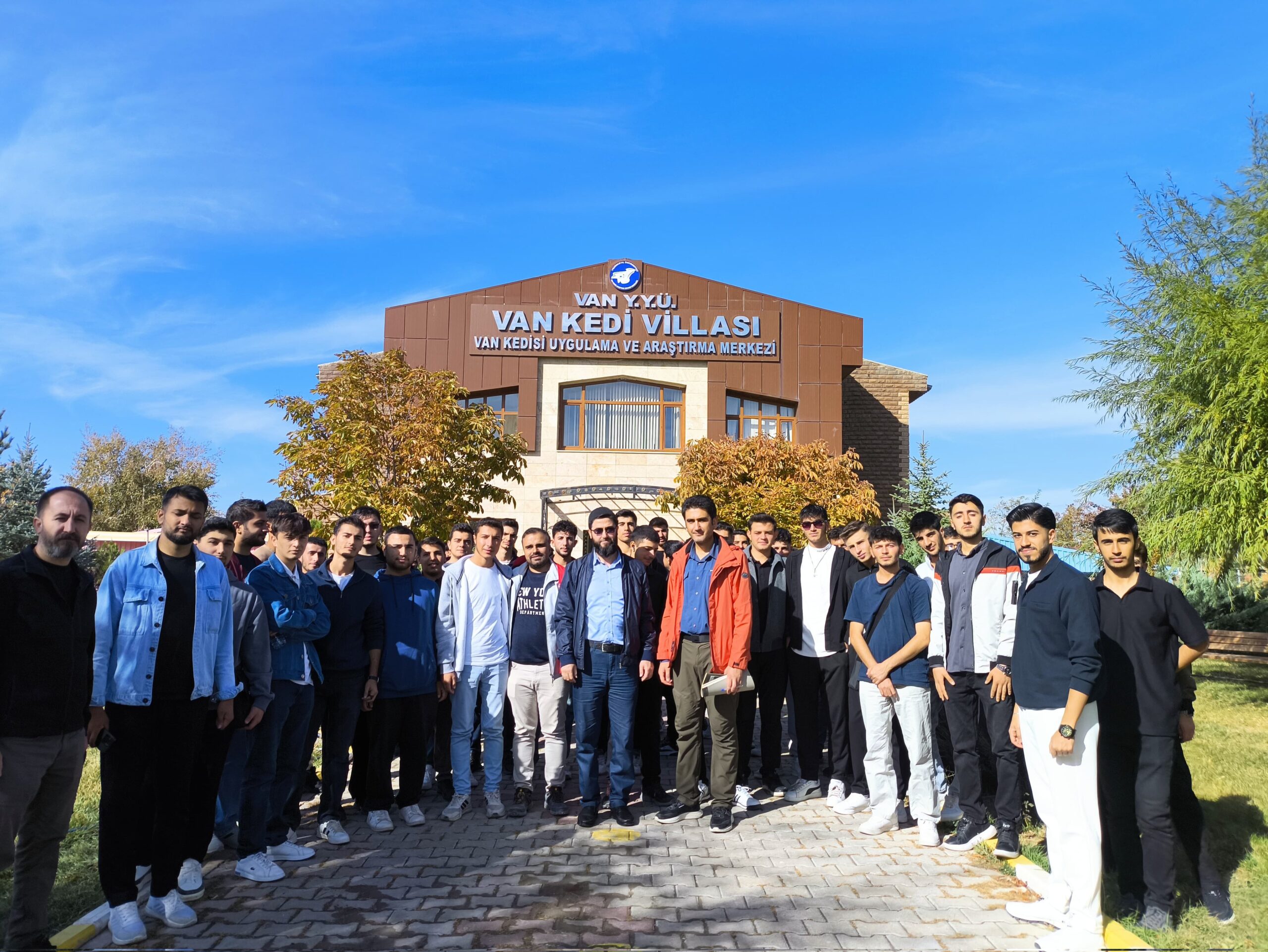Gürpınar Gençlik Merkezi’nden “Gelin Tanış Olalım” Etkinliği