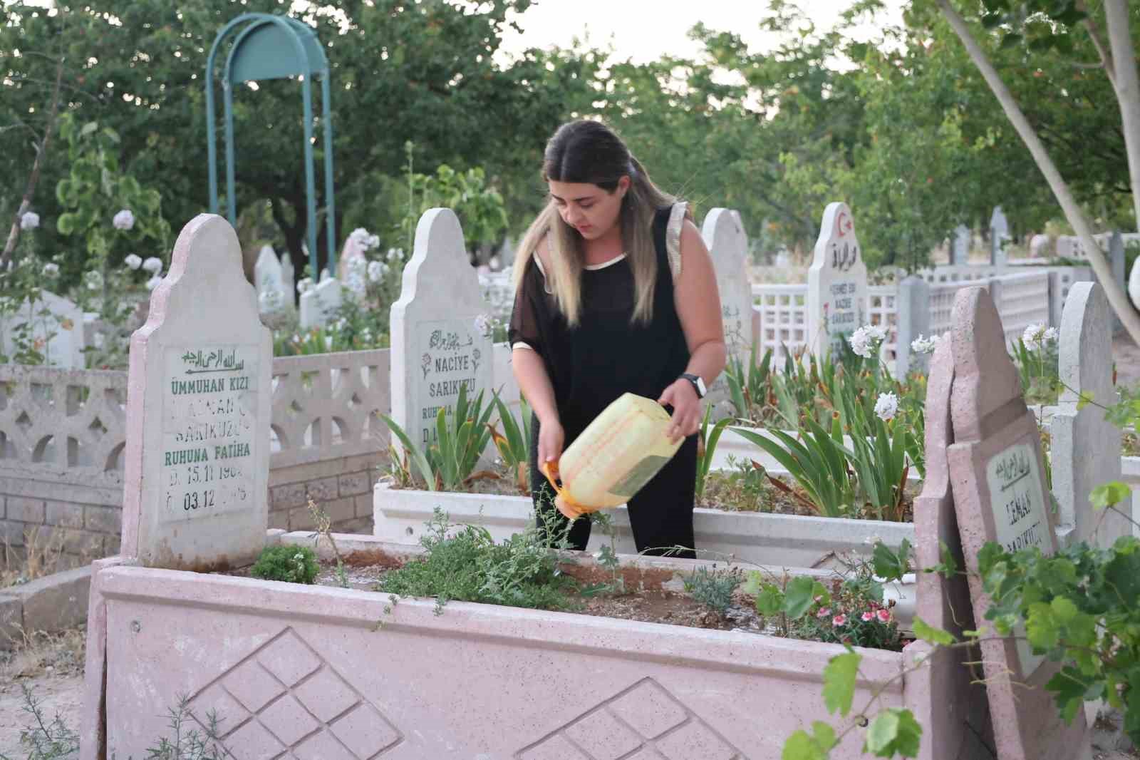 Yaşarken öldü dedikleri genç kadın, 34 yıl sonra gerçek kimliğine kavuştu